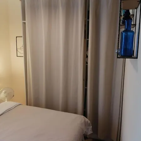 Romantique Et Calme Petit Nid Parisien Paris
