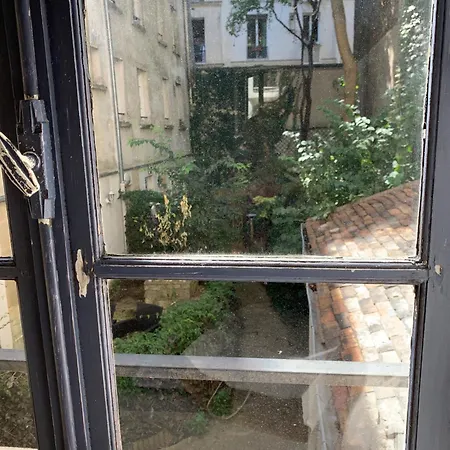 Romantique Et Calme Petit Nid Parisien * Paris